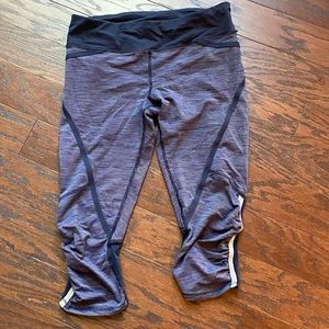 Lululemon cropped leggings